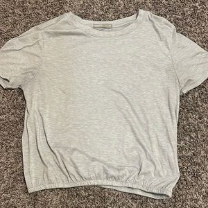 Grey cropped basic tee